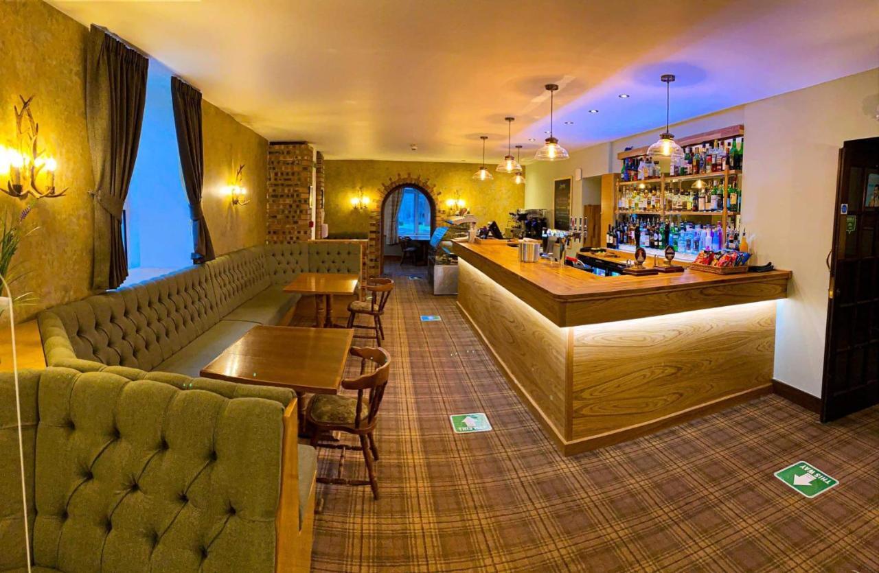 Duke Of Gordon Hotel Kingussie Exterior photo